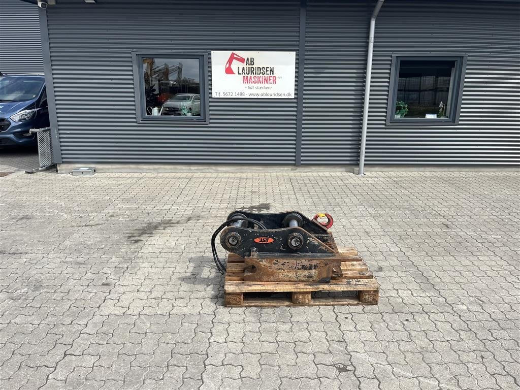 Sonstiges des Typs JST Hydraulisk s80 fæste til 25tons maskine, Gebrauchtmaschine in Rønnede (Bild 1)