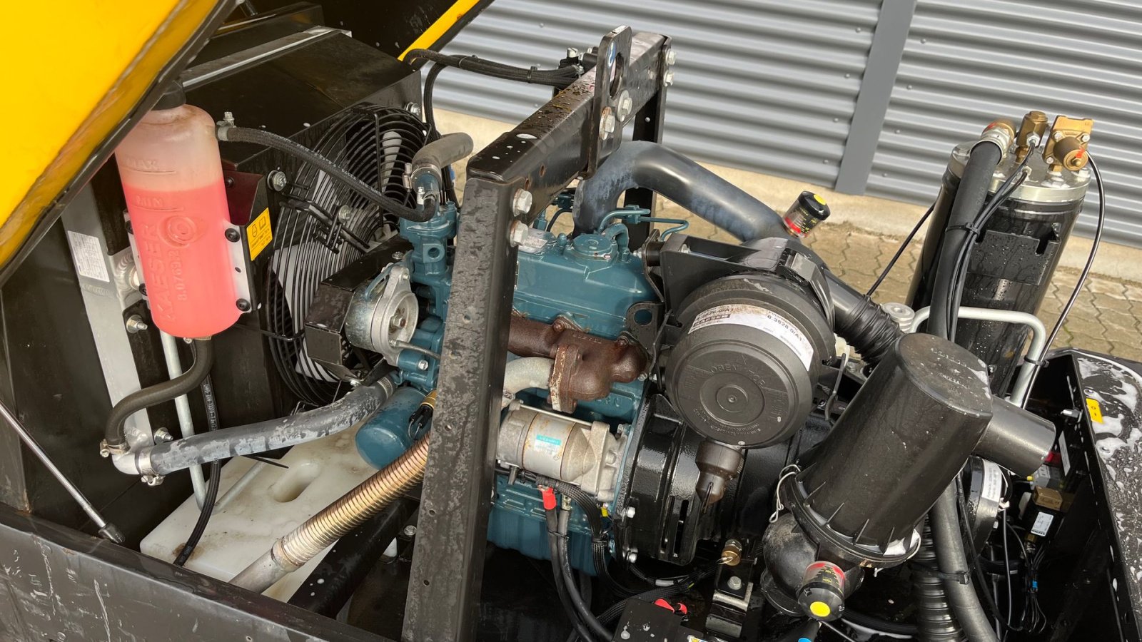 Sonstiges typu Kaeser M27 2,7m3 på ski kun kørt 218t, Gebrauchtmaschine v Rønnede (Obrázek 10)