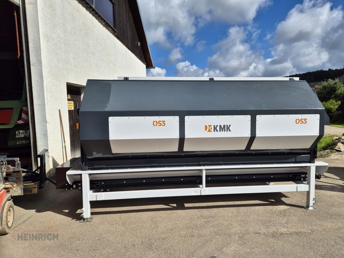 Sonstiges of the type KMK Zwiebelentschloter OS2 OS1 OS3 Zwiebel putzen, Neumaschine in Ehekirchen (Picture 2)