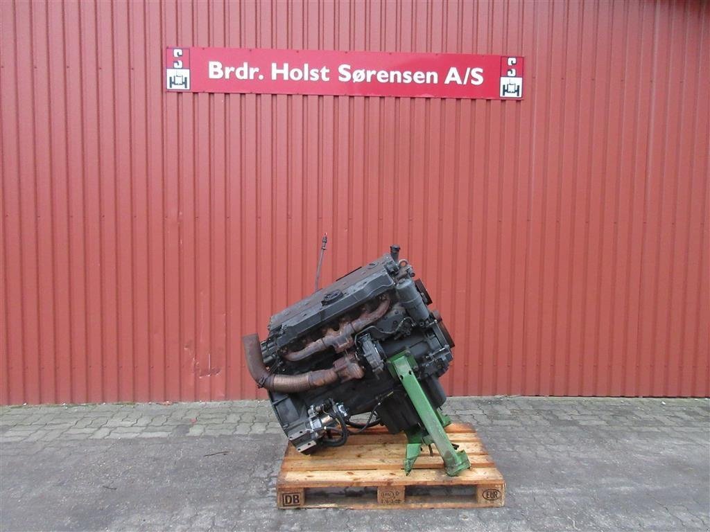 Sonstiges типа Krone Big X800 motor, Gebrauchtmaschine в Ribe (Фотография 2)