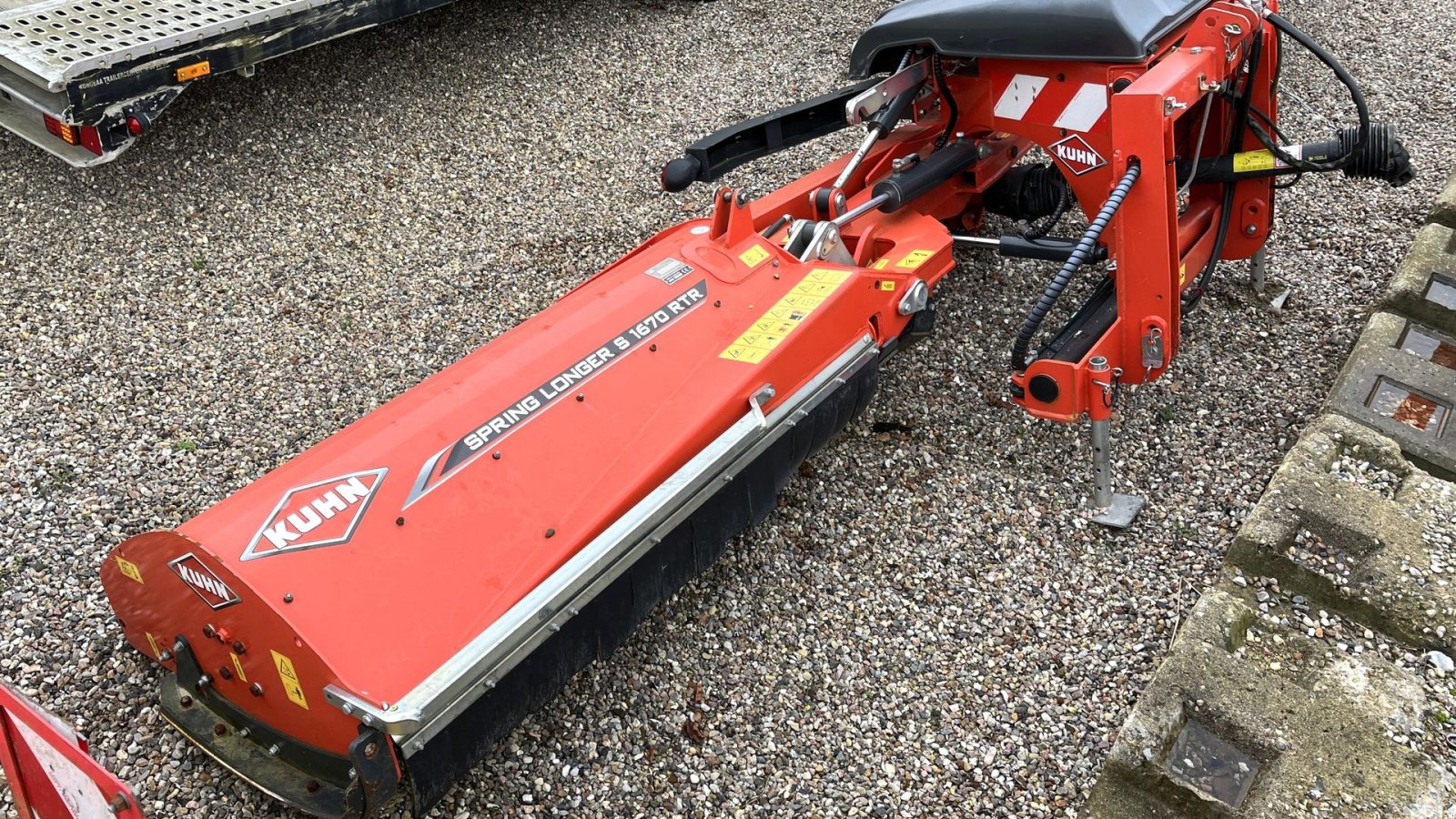 Sonstiges типа Kuhn Spring longer S 1670 RTR Front & Bag monteret C slagler, Gebrauchtmaschine в Borre (Фотография 2)