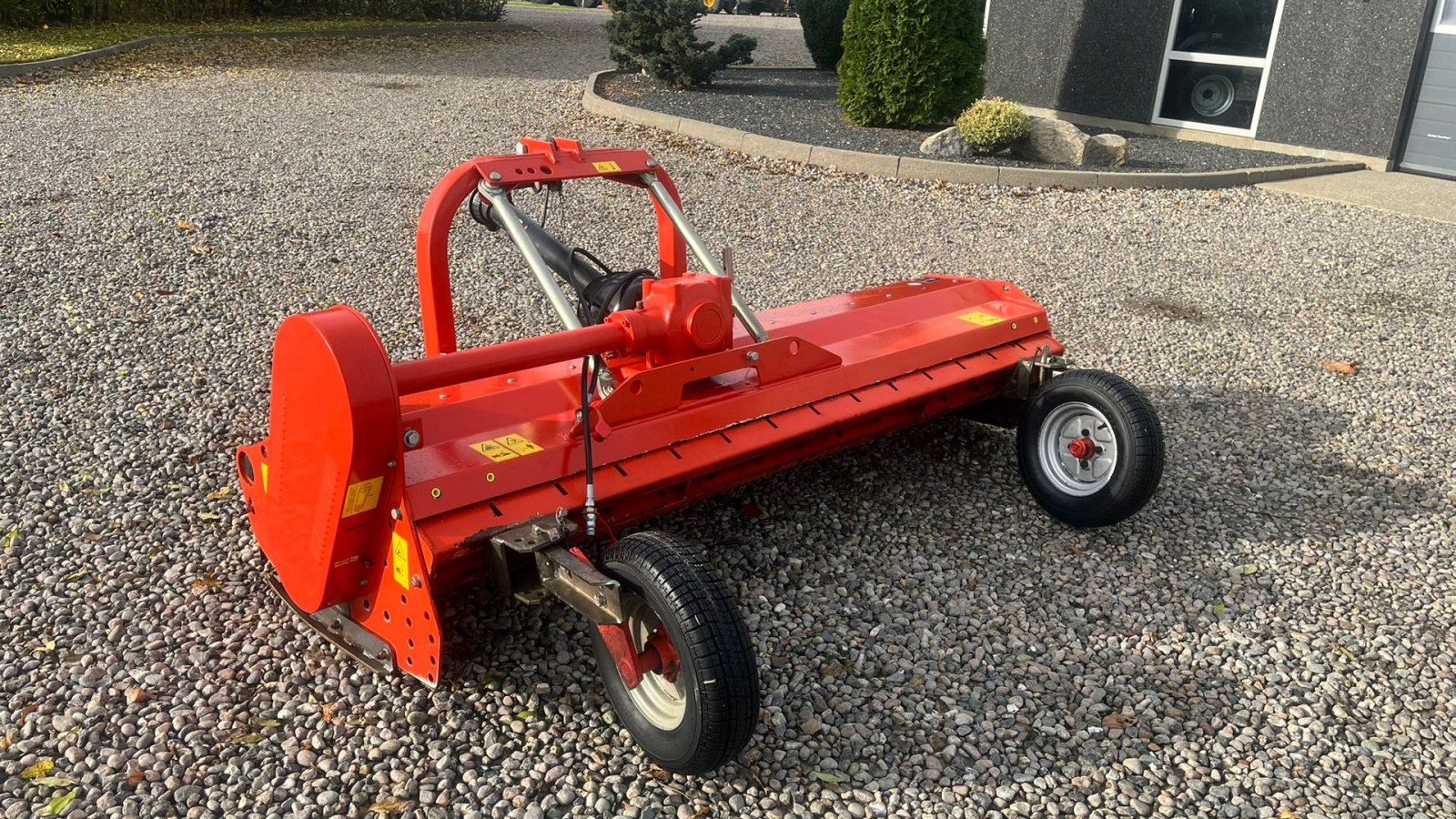 Sonstiges of the type Kuhn VKM 240 Meget velholdt og ikke meget brugt slagleklipper med hydraulisk side regulering og dybderegulerings hjul, Gebrauchtmaschine in Lintrup (Picture 7)