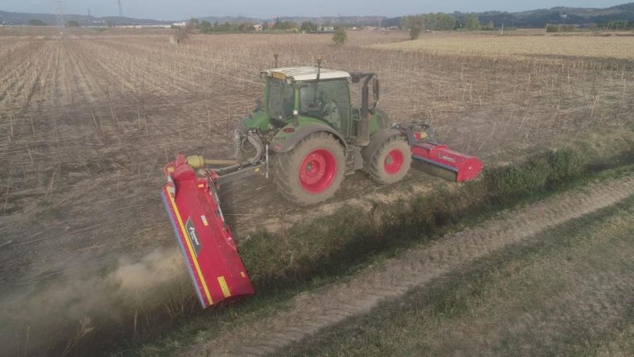 Sonstiges des Typs Kverneland FHP 250 PLUS CHOPPER, Gebrauchtmaschine in Hadsten (Bild 2)