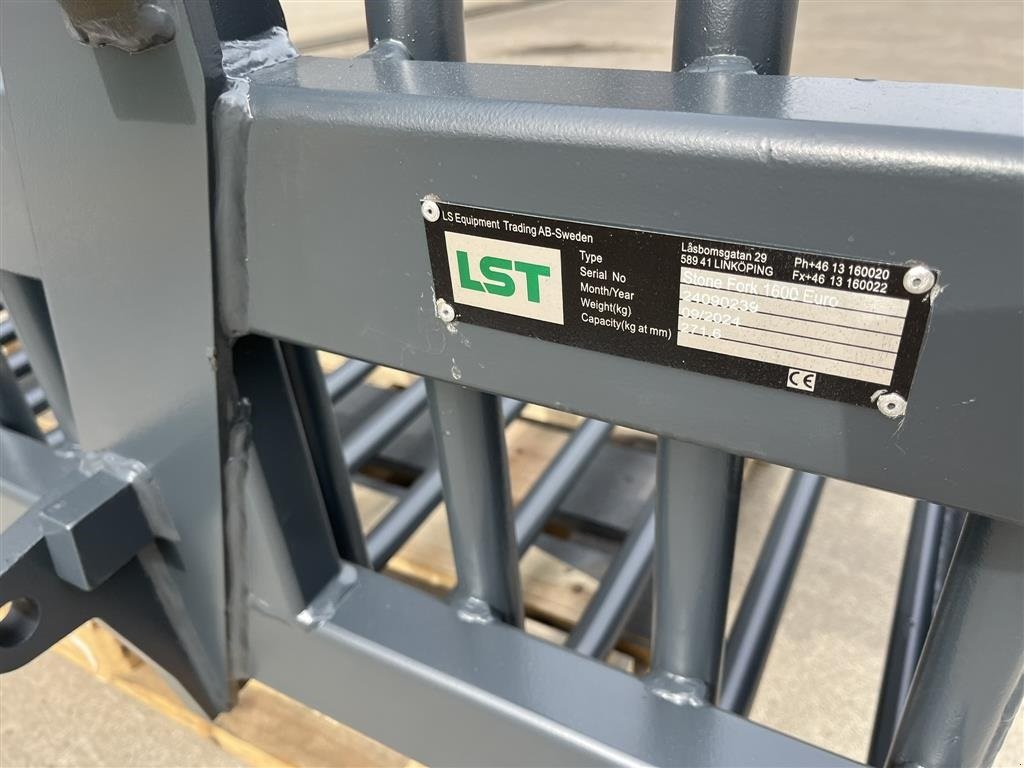 Sonstiges Türe ait LST 160 cm bred med 15 stk spidser. m. eurobeslag, Gebrauchtmaschine içinde Nørager (resim 3)