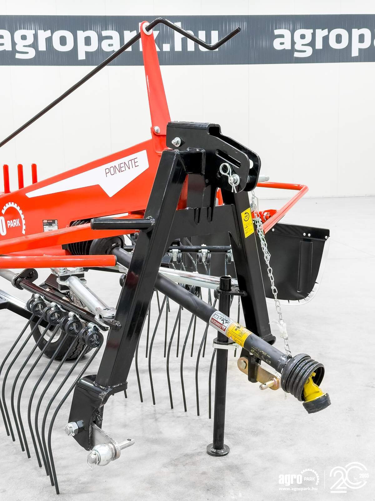 Sonstiges typu Maschio Ponente 420 4.15 m single-arm rake, 1.6 m swath width, working height adjustable from the cab, Gebrauchtmaschine v Csengele (Obrázek 17)