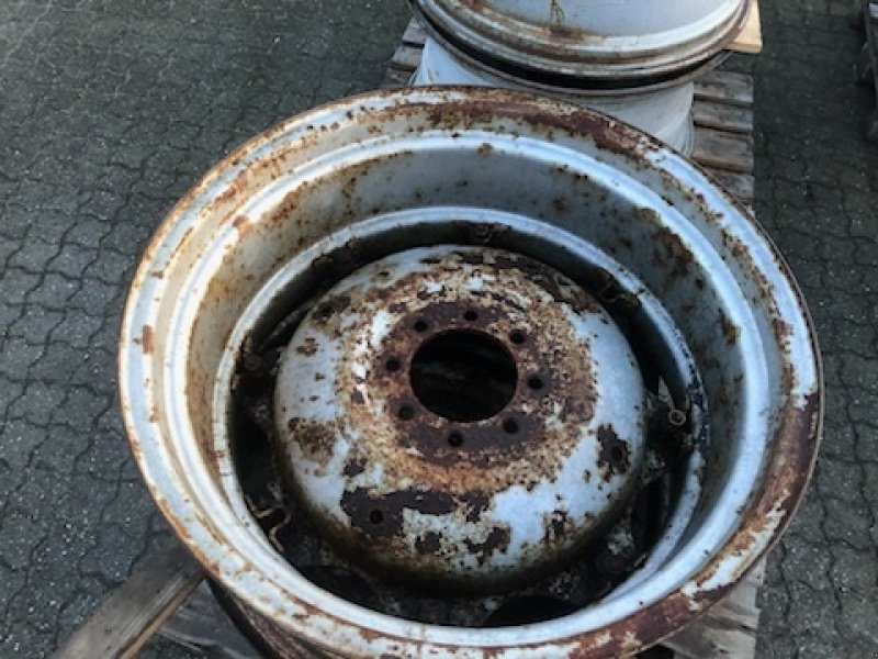 Sonstiges des Typs Massey Ferguson 14x30 8 huls, Gebrauchtmaschine in Gjerlev J. (Bild 2)