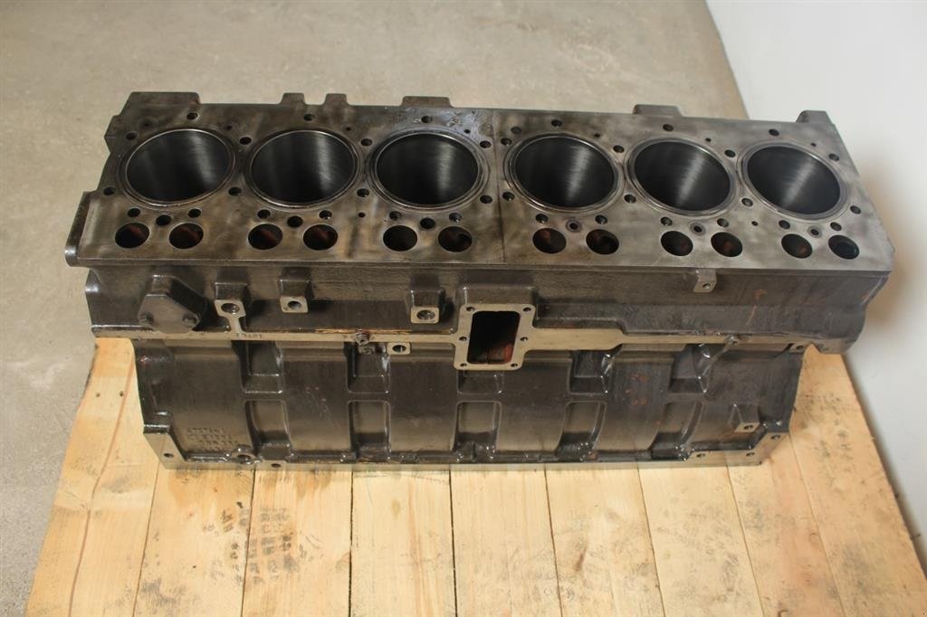 Sonstiges del tipo Massey Ferguson 8160 Motorblok / Engine Block, Gebrauchtmaschine en Viborg (Imagen 4)