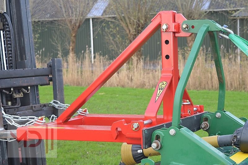 Sonstiges des Typs MD Landmaschinen WI Dreipunktadapter für Stapler, Neumaschine in Zeven (Bild 4)