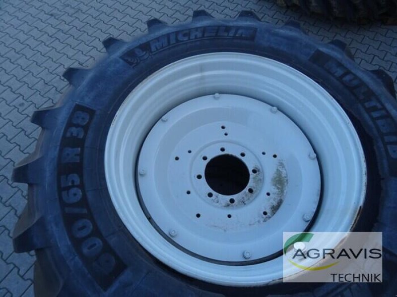 Sonstiges типа Michelin KR 600/65R38, Neumaschine в Bockenem