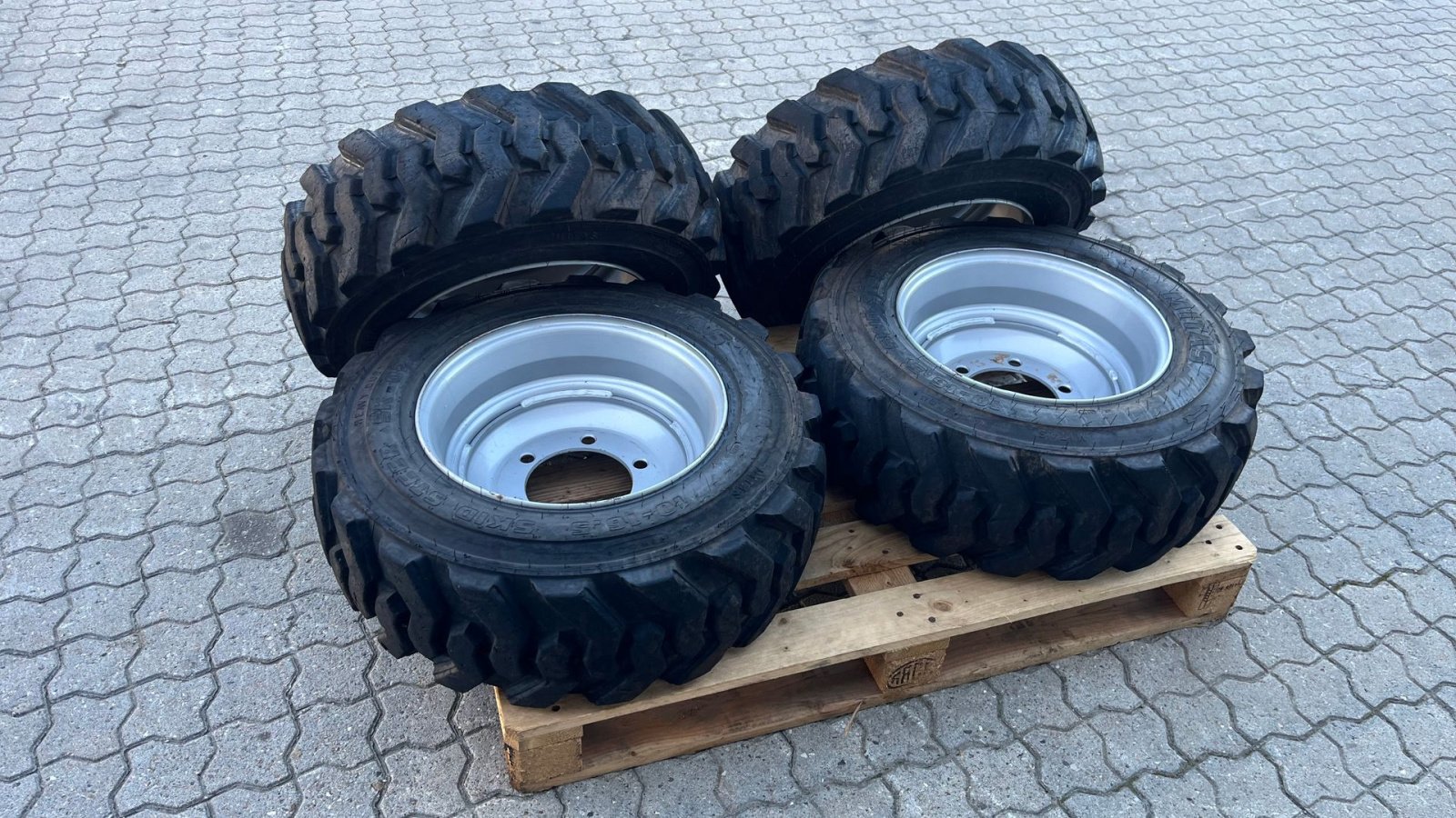 Sonstiges typu Mitas 10-16,5 komplethjul minilæsser, Gebrauchtmaschine v Rønnede (Obrázek 4)