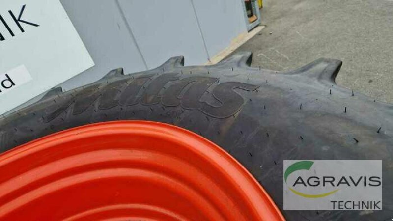 Sonstiges des Typs Mitas 520/70R38, Neumaschine in Meschede (Bild 3)