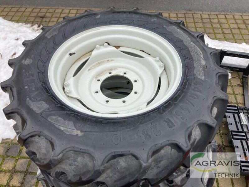 Sonstiges des Typs Mitas KR 440/65R28, Neumaschine in Schladen (Bild 1)