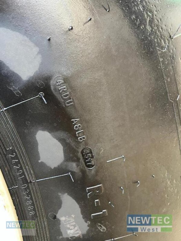 Sonstiges a típus Mitas KR 650/75R32, Neumaschine ekkor: Schwanewede-Brundorf (Kép 12)