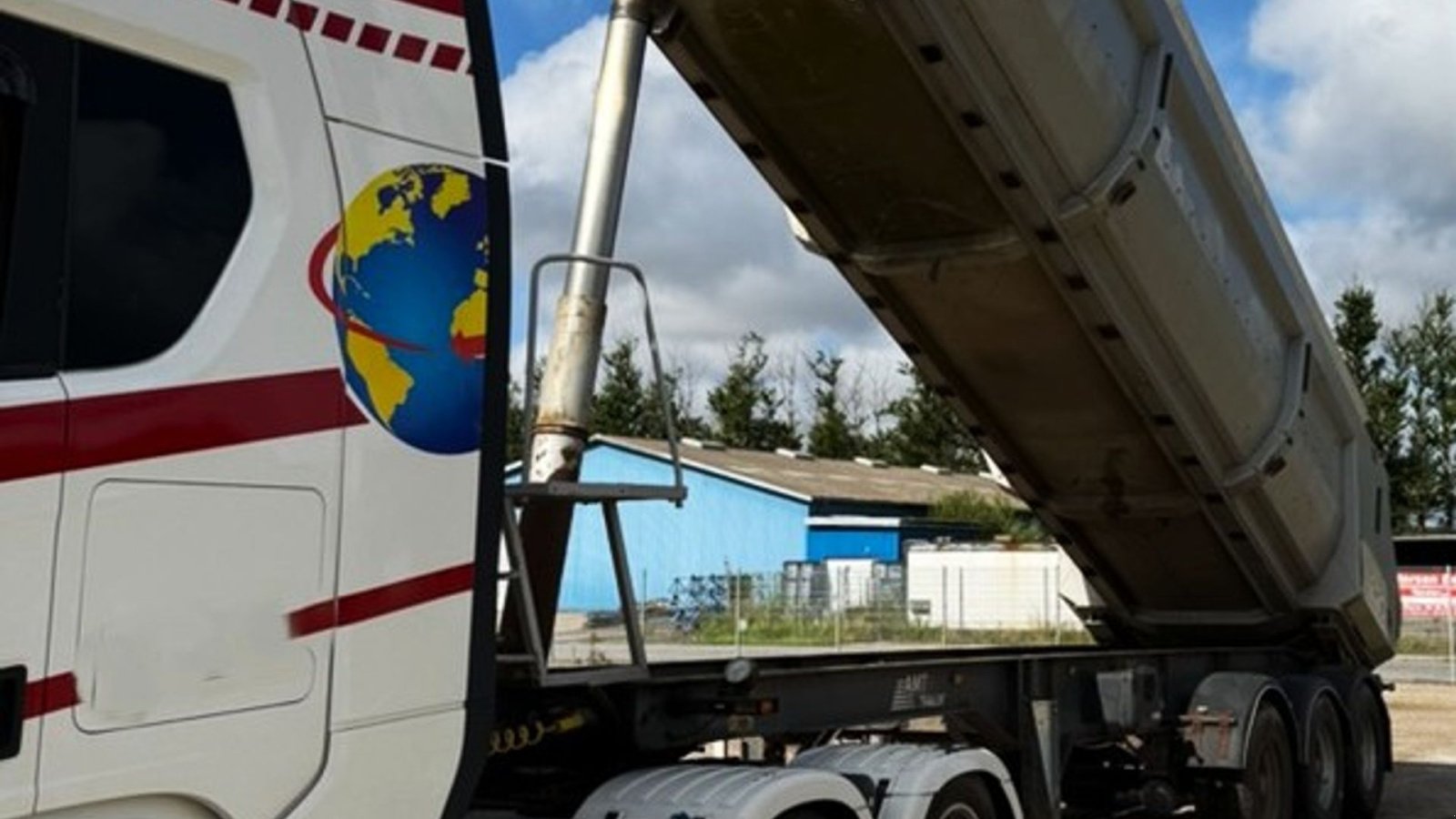 Sonstiges of the type MTD-Motorgeräte Tipsættevogn / nysynet / luft & ladinddækning, Gebrauchtmaschine in Arden (Picture 10)