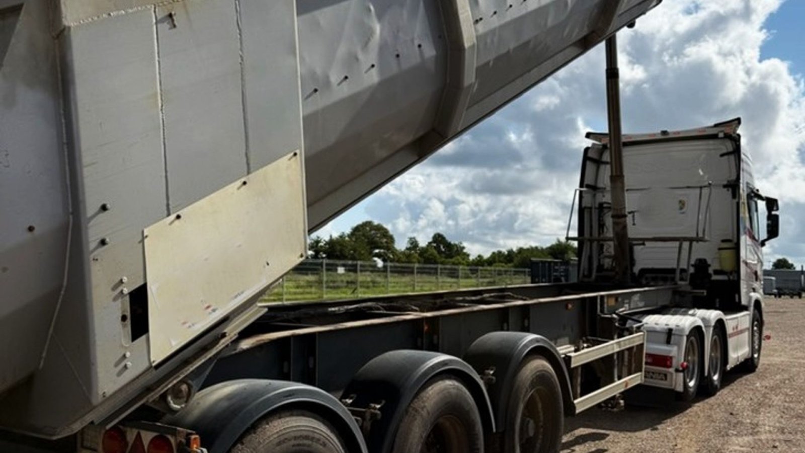 Sonstiges of the type MTD-Motorgeräte Tipsættevogn / nysynet / luft & ladinddækning, Gebrauchtmaschine in Arden (Picture 9)