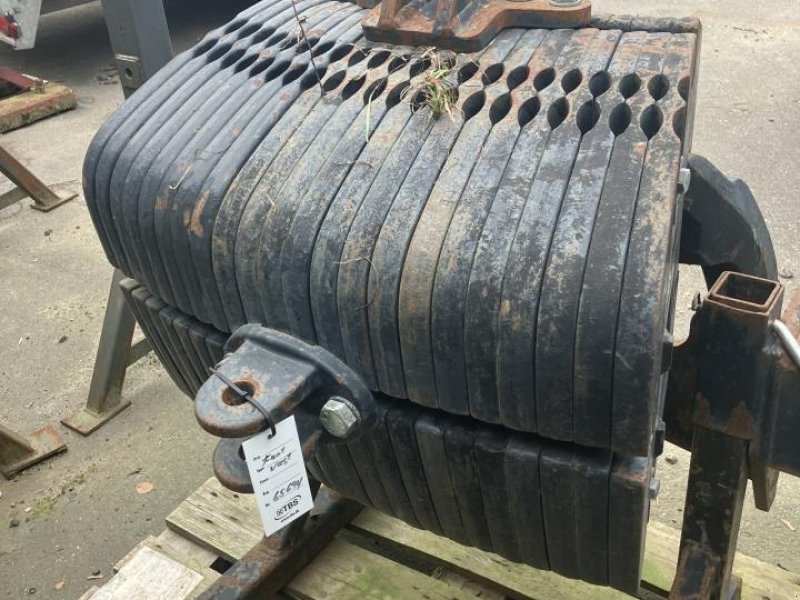 Sonstiges del tipo New Holland 1000KG NH FRONTVÆGTE, Gebrauchtmaschine In Suldrup