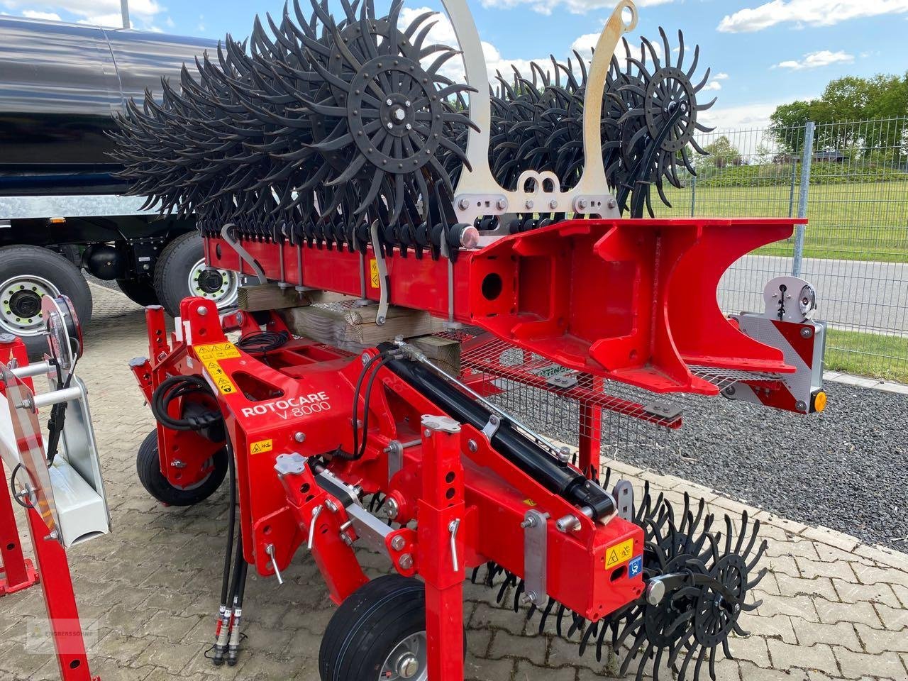 Sonstiges typu Pöttinger Rotocare V 8000, Neumaschine v Twist - Rühlerfeld (Obrázek 1)