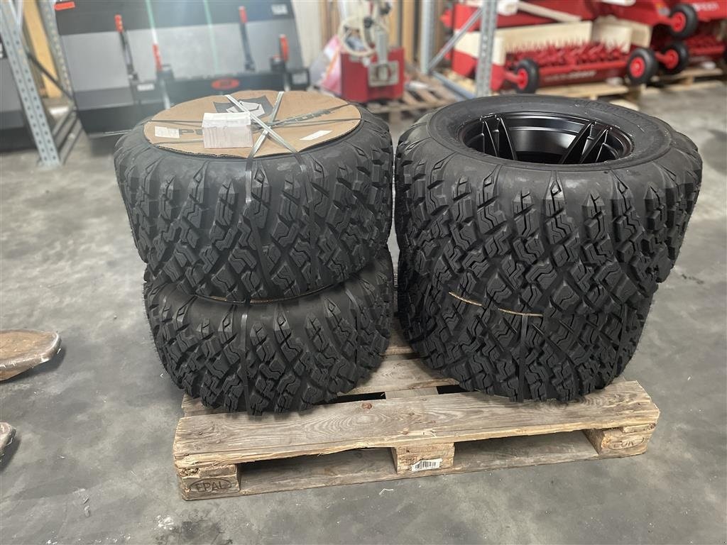 Sonstiges des Typs Polaris Alufælge med dæk, Gebrauchtmaschine in Holstebro (Bild 2)