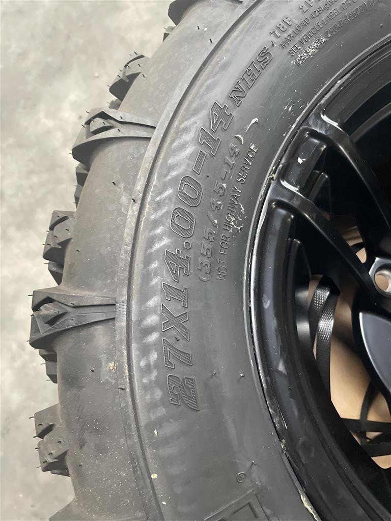 Sonstiges des Typs Polaris Alufælge med dæk, Gebrauchtmaschine in Holstebro (Bild 3)