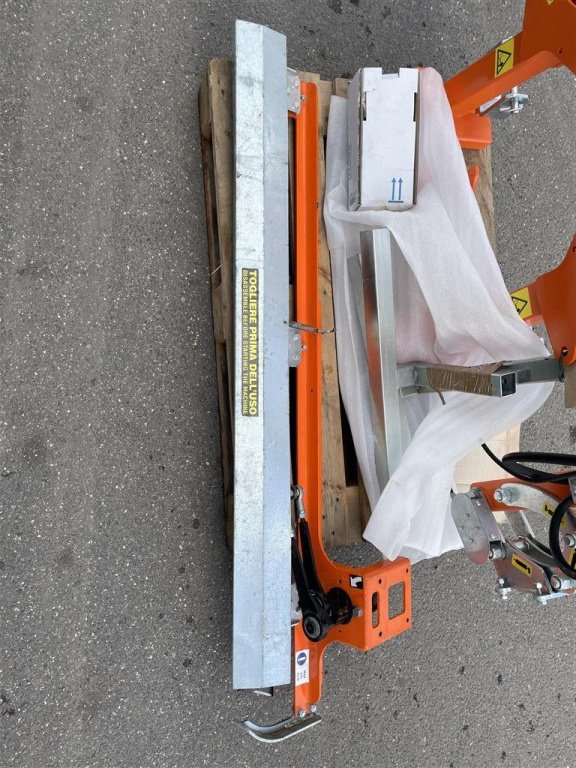 Sonstiges des Typs Rinieri 120 150 cm hækkeklipper auto nivellering, Gebrauchtmaschine in Holstebro (Bild 8)