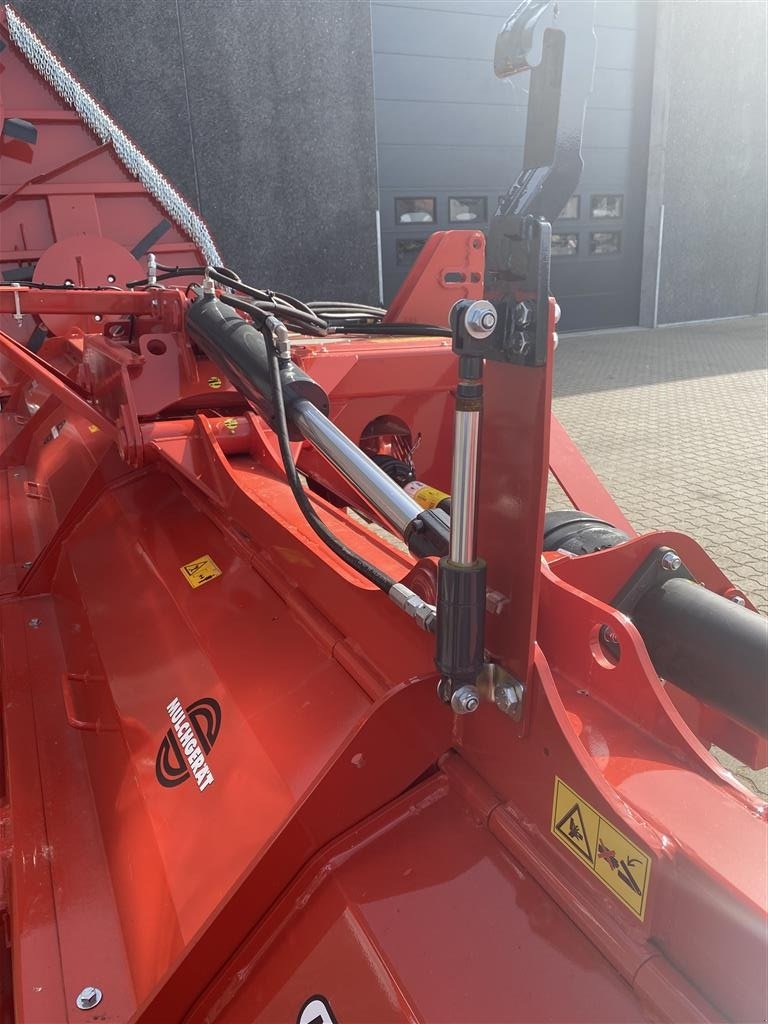 Sonstiges типа Sauerburger ALBATROS 6400 Med hydr. midter slagleafpudser, Gebrauchtmaschine в Maribo (Фотография 7)