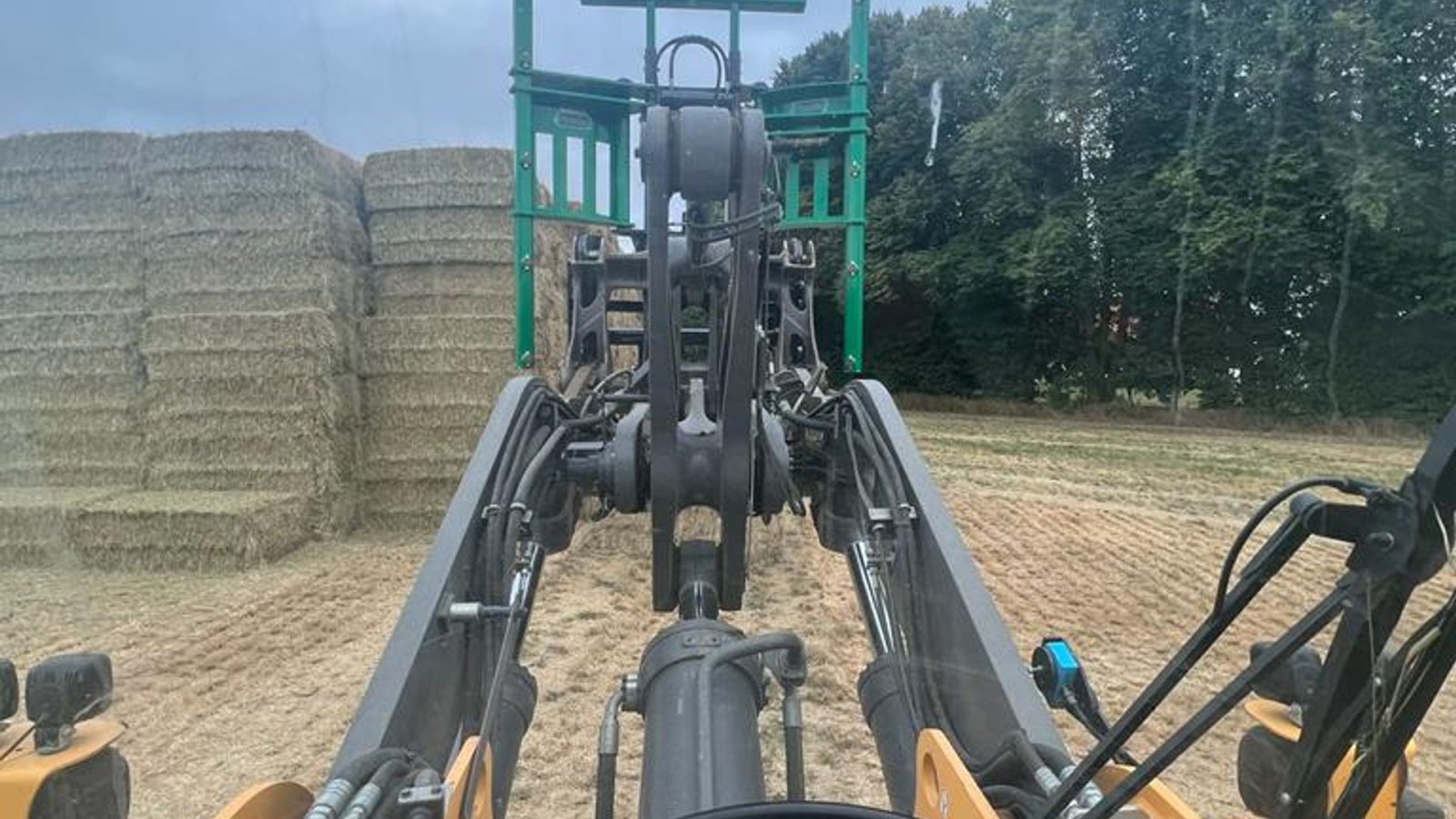 Sonstiges tipa Sonstige -C320 Ballefork med hydrauliske fangarme, Gebrauchtmaschine u Løgumkloster (Slika 5)