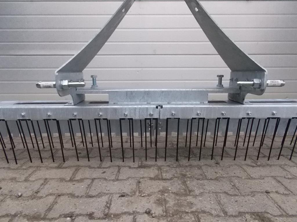 Sonstiges des Typs Sonstige - Gårdspladsrive til 3 punktophæng og pallegafler 240 cm med planerplanke, Gebrauchtmaschine in Roslev (Bild 7)