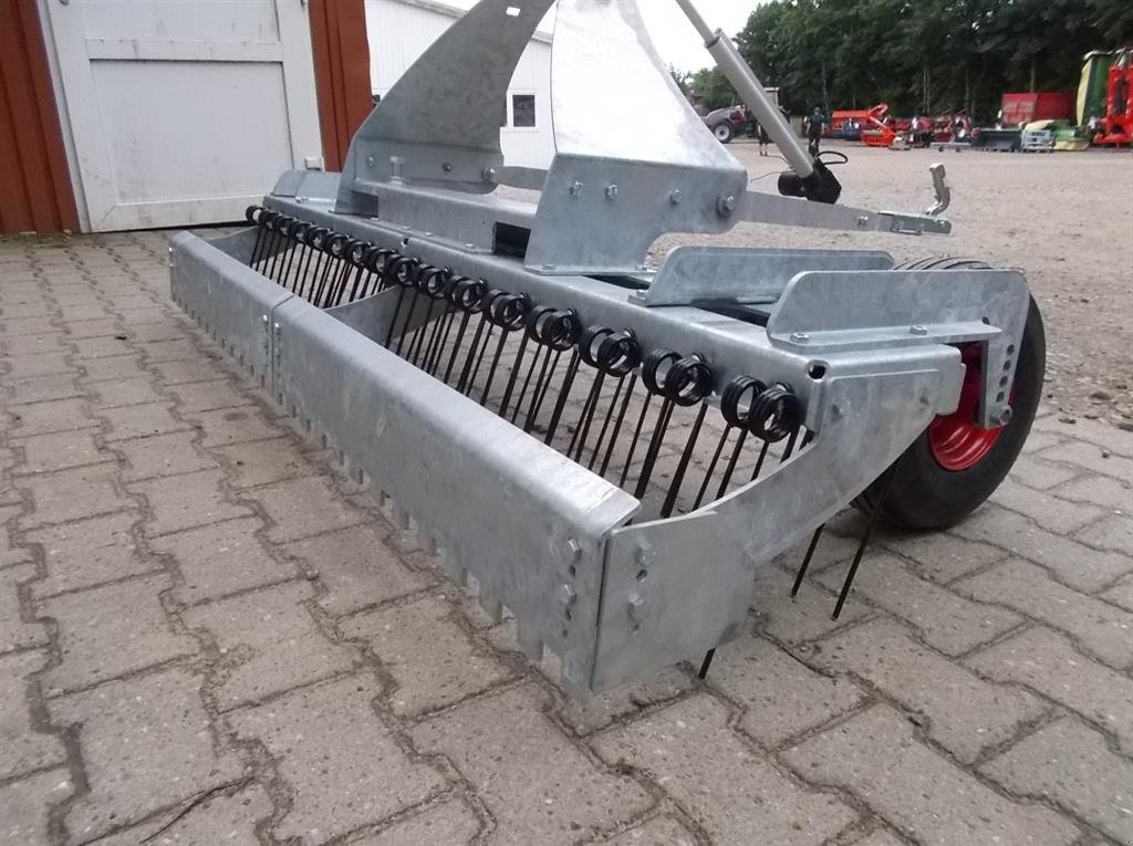 Sonstiges a típus Sonstige - Gårdspladsrive til ATV / UTV / havetraktor 190 cm med planerplanke, Gebrauchtmaschine ekkor: Roslev (Kép 10)