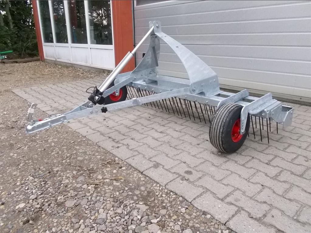 Sonstiges des Typs Sonstige - Gårdspladsrive til gaffeltruck 190 cm med planerplanke, Gebrauchtmaschine in Roslev (Bild 5)