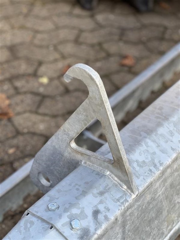 Sonstiges of the type Sonstige - Gårdspladsrive til minilæsser 190cm, Gebrauchtmaschine in Roslev (Picture 1)