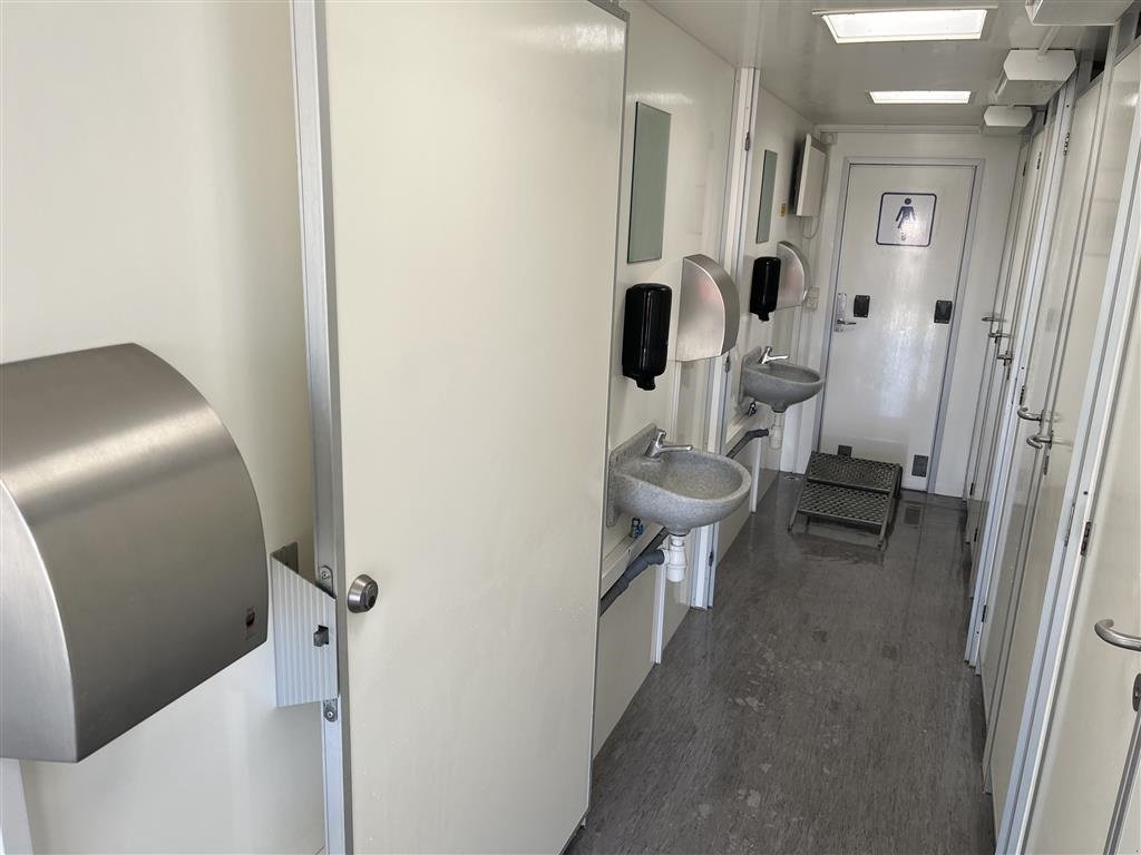 Sonstiges типа Sonstige 10  toilet vogn pæn og iorden, Gebrauchtmaschine в Rønnede (Фотография 13)