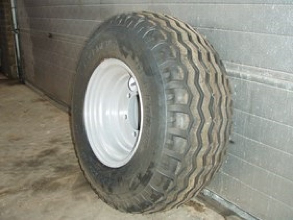 Sonstiges of the type Sonstige 14.0 / 65-16 komplet hjul, Gebrauchtmaschine in Struer (Picture 1)