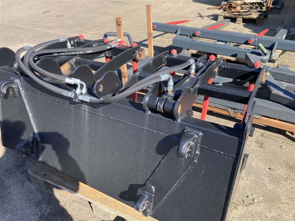 Sonstiges des Typs Sonstige 140 cm Siloklo 2 delt overfaldsgreb monteret med euroophæng, Gebrauchtmaschine in Roslev (Bild 5)