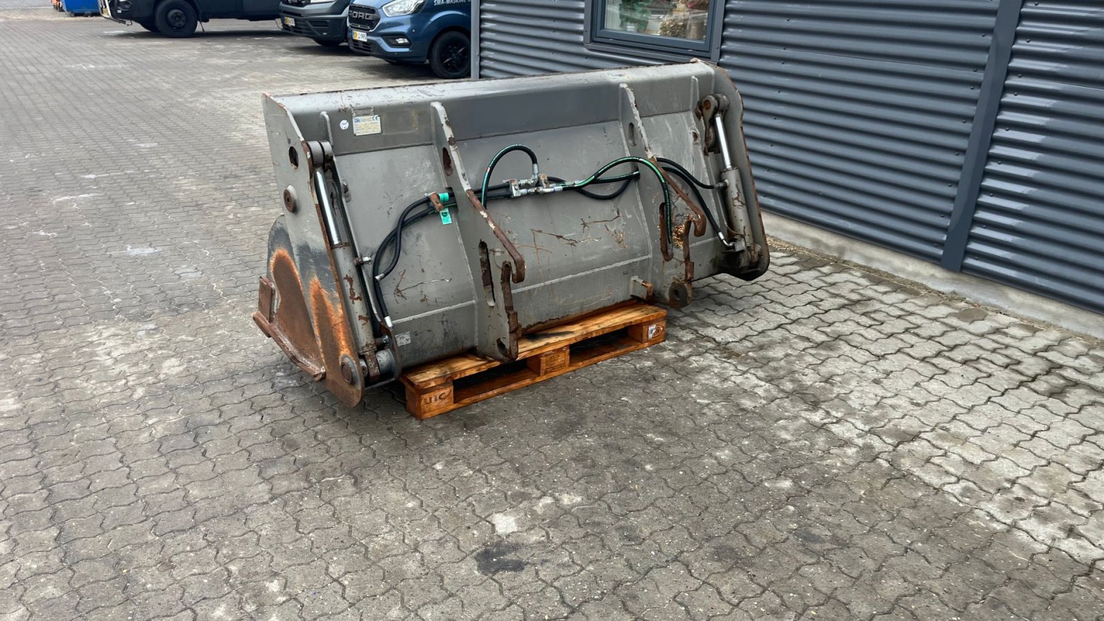 Sonstiges типа Sonstige 205cm 4i1 skovl til +/- 5tons læsser, Gebrauchtmaschine в Rønnede (Фотография 2)