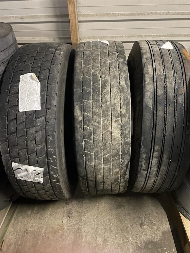 Sonstiges des Typs Sonstige 315/80R22,5 Vogn dæk, Gebrauchtmaschine in Dronninglund (Bild 1)