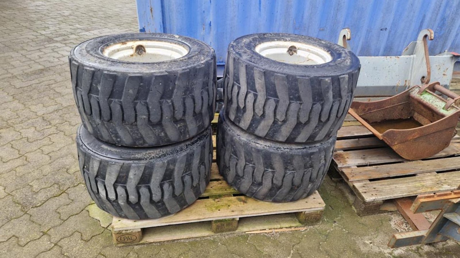 Sonstiges des Typs Sonstige 31x15,50x15 SKD hjul, Gebrauchtmaschine in Vrå (Bild 1)