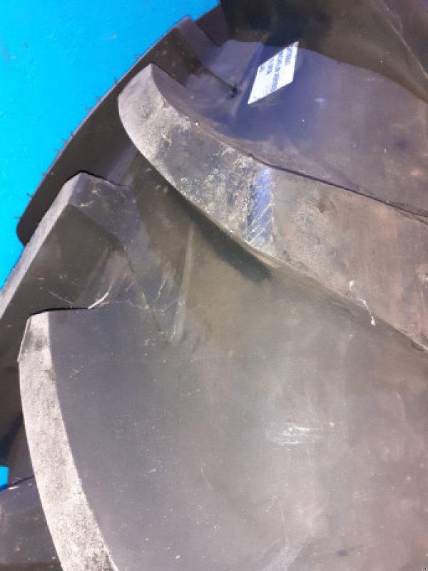 Sonstiges of the type Sonstige 38"   16.9R38, Gebrauchtmaschine in Hemmet (Picture 3)