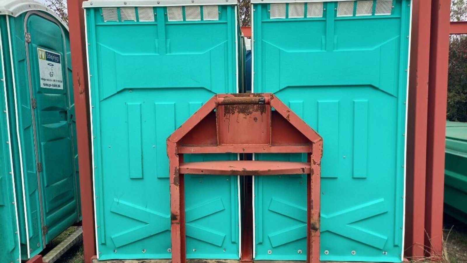 Sonstiges typu Sonstige 4 toiletter + 1 lukket pissoir modul, Gebrauchtmaschine v Rødovre (Obrázek 3)