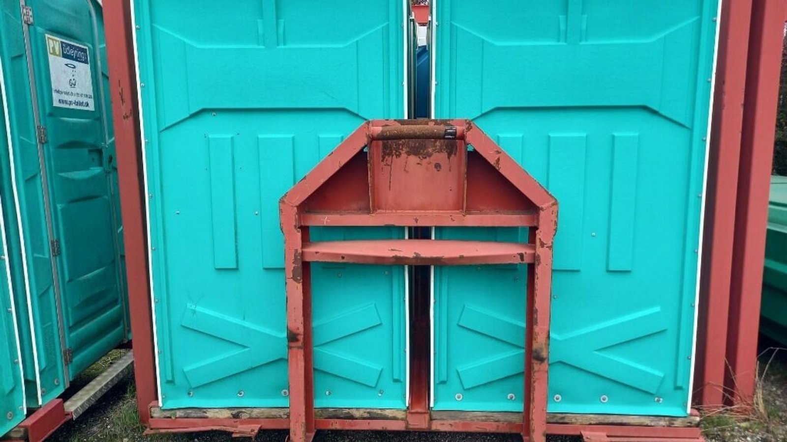 Sonstiges typu Sonstige 4 toiletter + 1 lukket pissoir modul, Gebrauchtmaschine v Rødovre (Obrázek 2)