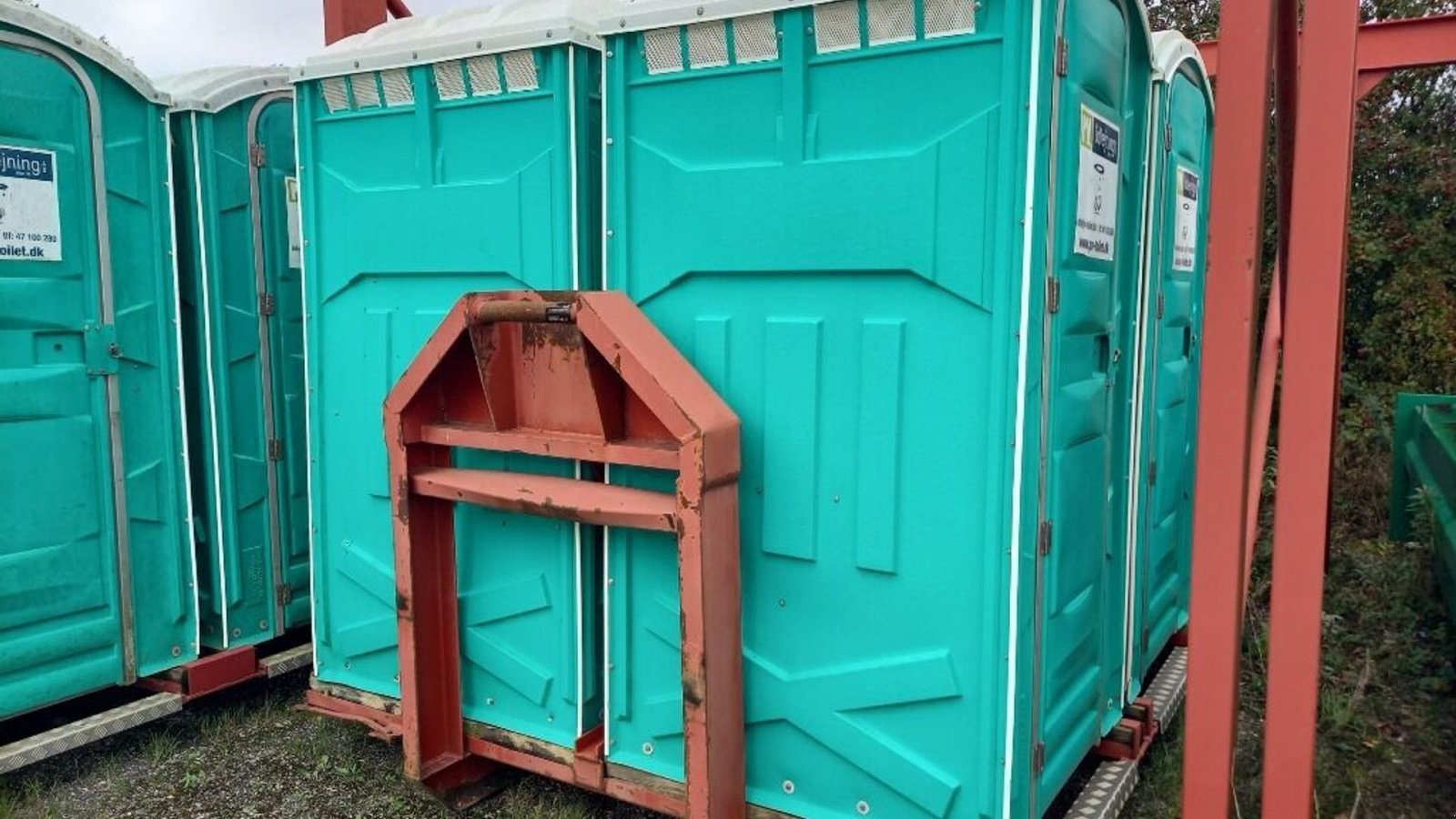 Sonstiges typu Sonstige 4 toiletter + 1 lukket pissoir modul, Gebrauchtmaschine v Rødovre (Obrázek 1)