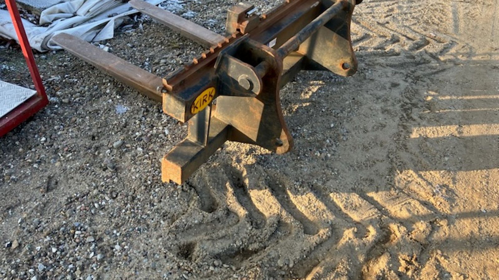 Sonstiges типа Sonstige 4000 kg Kirk Pallegafler New Holland Ø 45 bolte, Gebrauchtmaschine в Aabenraa (Фотография 1)