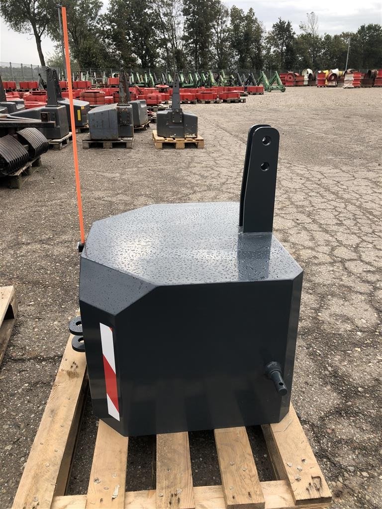 Sonstiges of the type Sonstige 600 kg frontvægt, Gebrauchtmaschine in Rødekro (Picture 3)