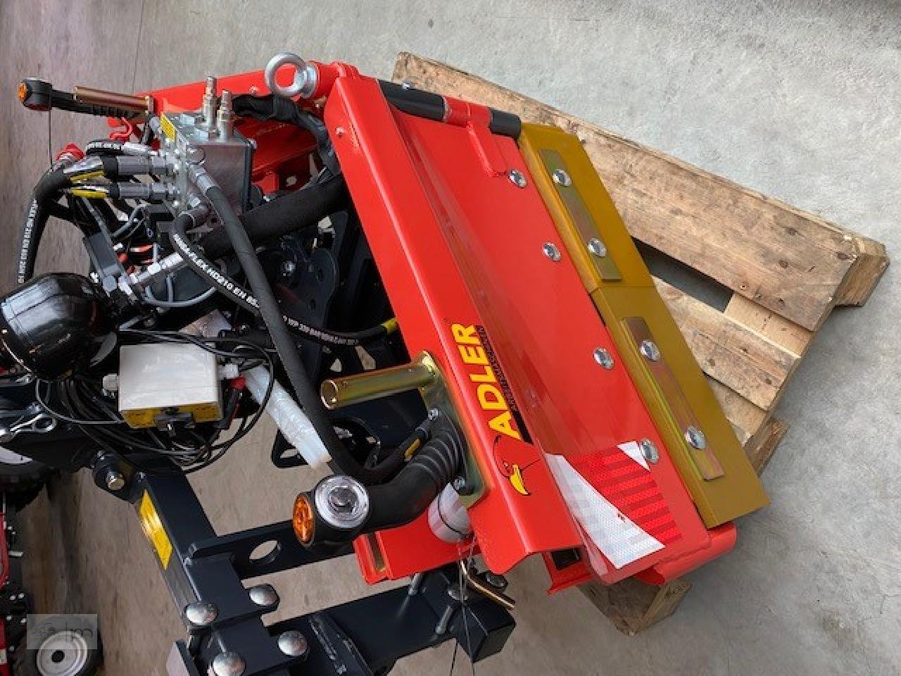 Sonstiges des Typs Sonstige Adler V-Serie 150 cm, Neumaschine in Eslohe–Bremke (Bild 1)