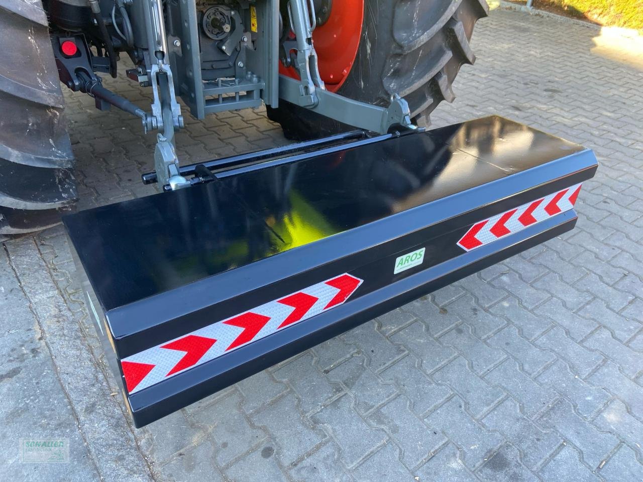 Sonstiges of the type Sonstige AROS Heckgewicht 500 kg GEW500Heck für Unterlenker, AHK bleibt frei, Neumaschine in Geiselhöring (Picture 1)