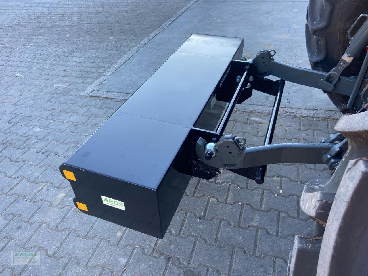 Sonstiges of the type Sonstige AROS Heckgewicht 500 kg GEW500Heck für Unterlenker, AHK bleibt frei, Neumaschine in Geiselhöring (Picture 5)