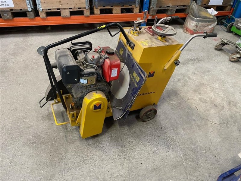 Sonstiges типа Sonstige Asfaltskærer m. dieselmotor asfalt- og betonskærer, Gebrauchtmaschine в Egtved (Фотография 1)