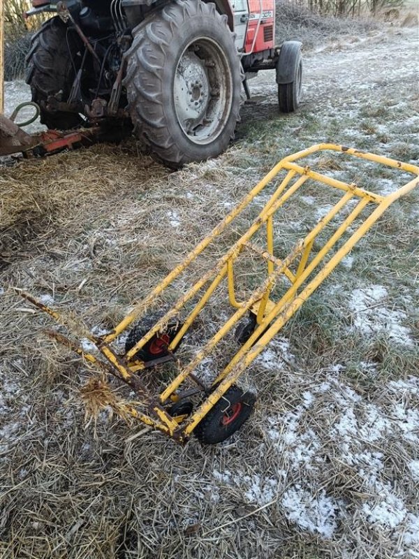 Sonstiges des Typs Sonstige Ballevogn med spyd	SÆLGES MOMSFRI, Gebrauchtmaschine in Egtved (Bild 1)