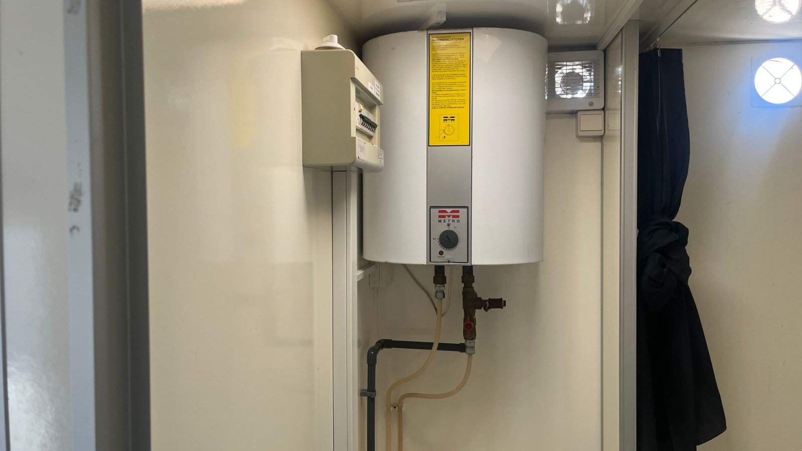 Sonstiges του τύπου Sonstige Beboelsesvogn  4 personers M. køkken og wc/bad, Gebrauchtmaschine σε Rønnede (Φωτογραφία 14)