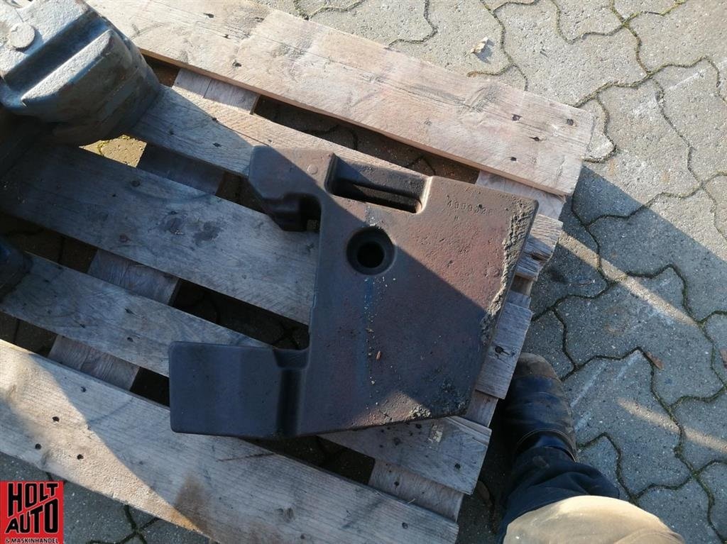 Sonstiges des Typs Sonstige Brugte Fiat frontvægte 2 stk., Gebrauchtmaschine in Vrå (Bild 1)