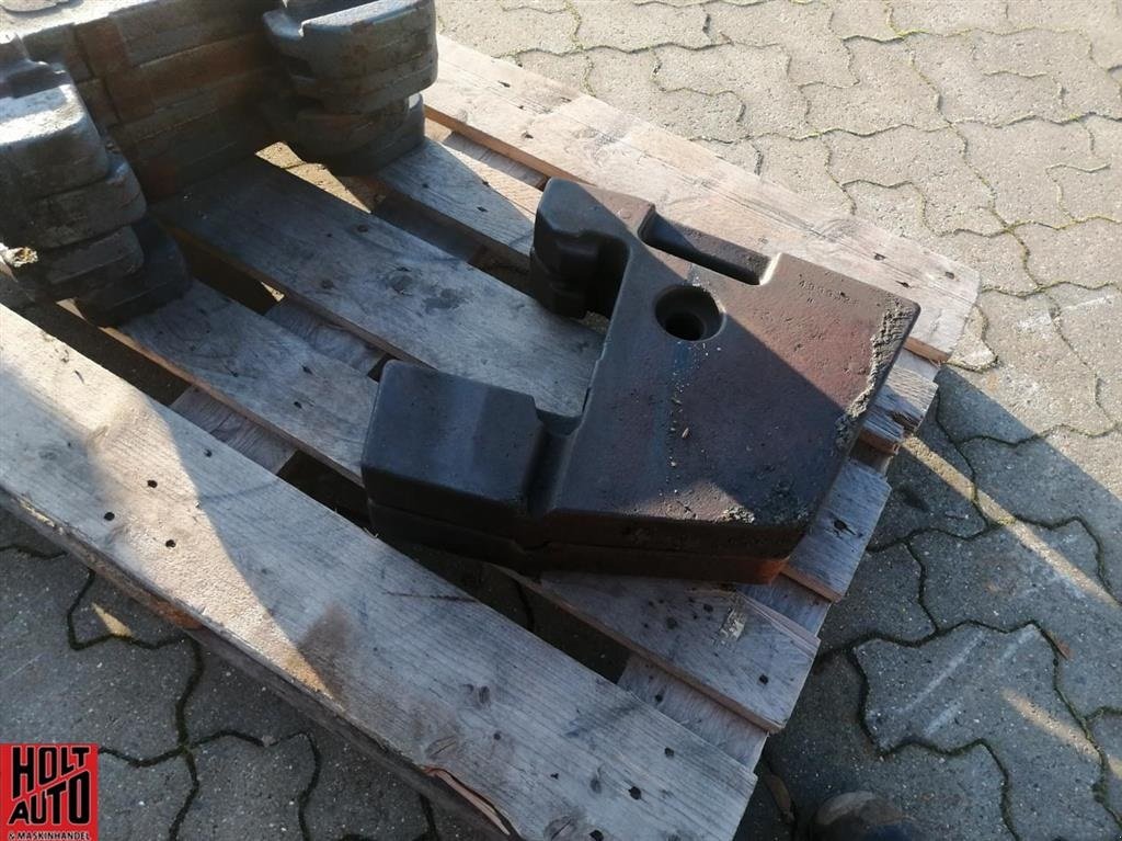 Sonstiges des Typs Sonstige Brugte Fiat frontvægte 2 stk., Gebrauchtmaschine in Vrå (Bild 2)